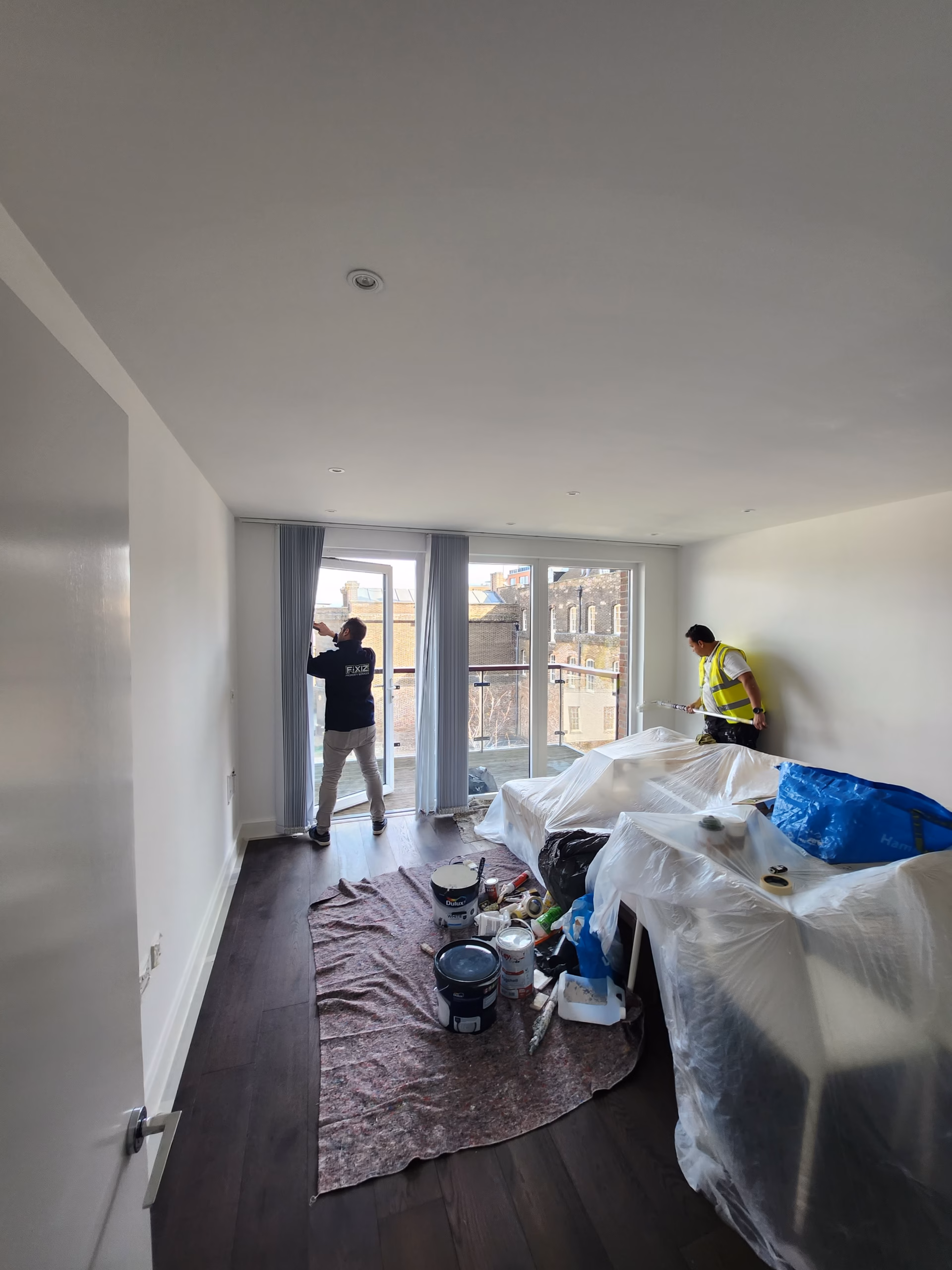 Fixiz team at work — London building project