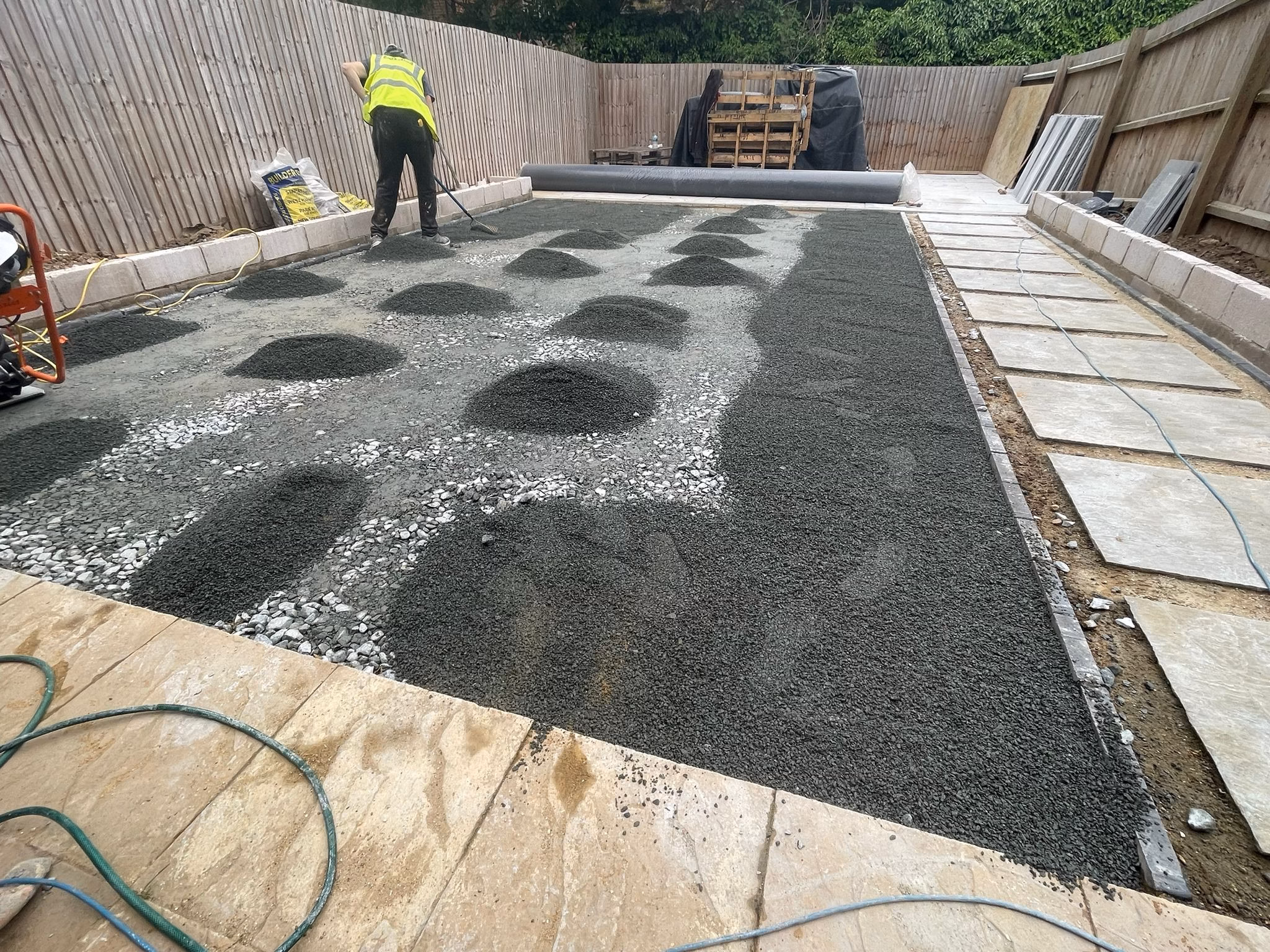Fixiz team at work — London building project