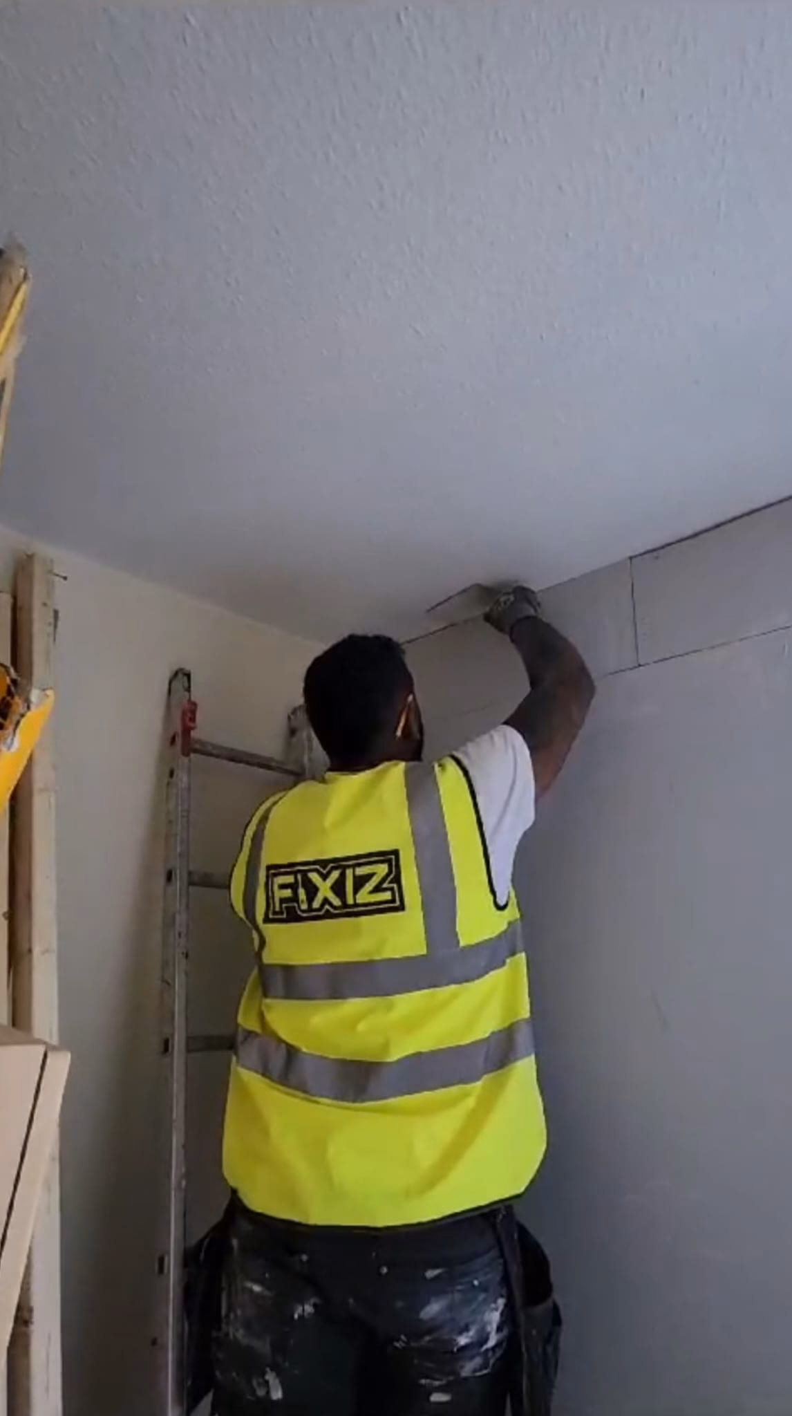 Fixiz team at work — London building project